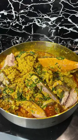 Made this delicious egusi soup for my US client 💯 #chefannieskitchen #fyp 