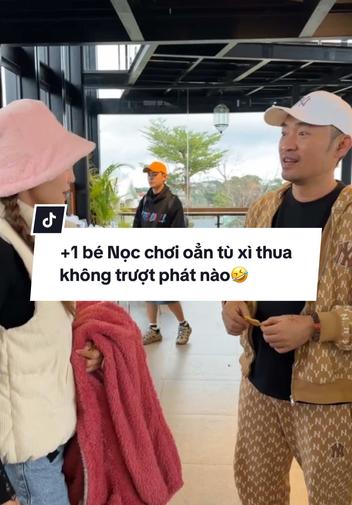 Rủ chơi vui mà sao thua hết là saoo😭 @Ninh Dương Lan Ngọc @Tienluat  #lightontv #showbiz #vbiz #vbiznews #trending #ninhduonglanngoc #tienluat #bietdoisieusao #gameshow 