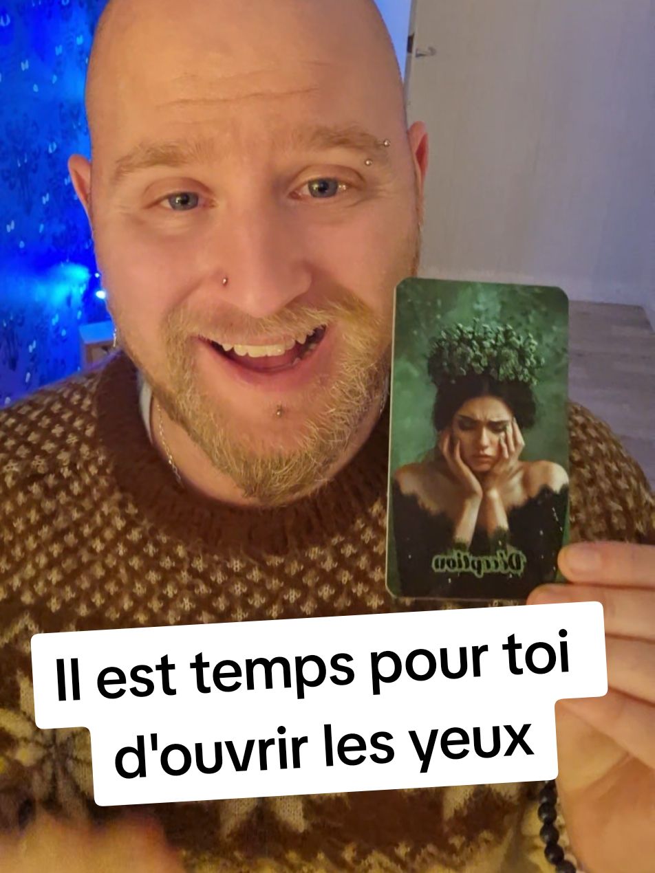 Ouvres les yeux 👀👀👀 Oracle Green Word de @Laumediumetsescuriosites 🔮🫧  #cartomancie #tarot #tarotreading #guide #guidance #tiragedecarte #prediction #oracle #tarotreader #voyance #tirage #tiragedujour #time #timing #amour #Love #lovestory #couple #couples #universe #attention #warning #attentionplease #karma #toxic #toxique 