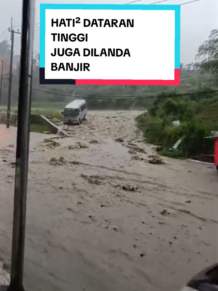 Jika allah yang berkehendak Tidak ada yang mustahil, padahal dataran tinggi  dilanda banjir  #pacet #mojokerto  #sekolahsmpbp #vidio