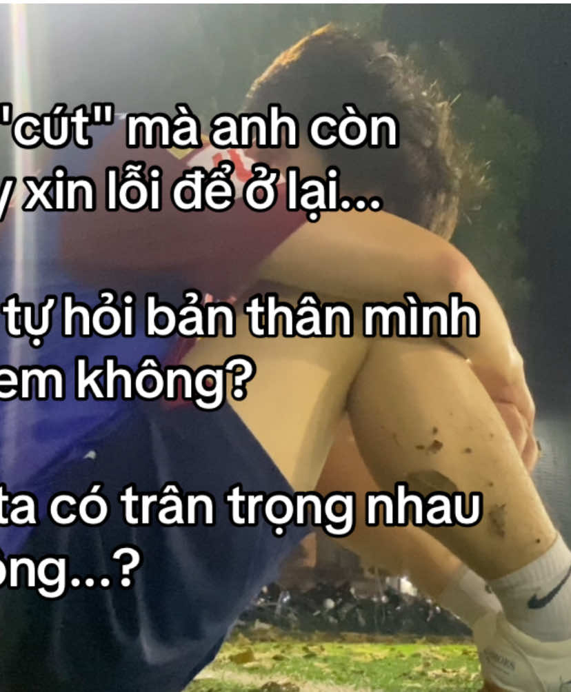 Là do anh chưa đủ tốt hay anh không xứng có được tình yêu...