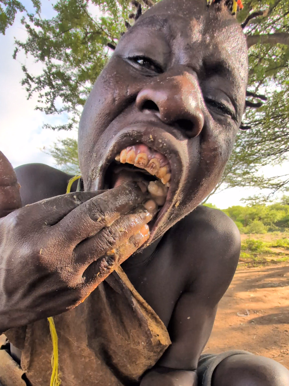 It's,,delicious meal😋 enjoy Lovely morning breakfast 🤤 best hunt's eating their food #culture#bushmen #traditional 