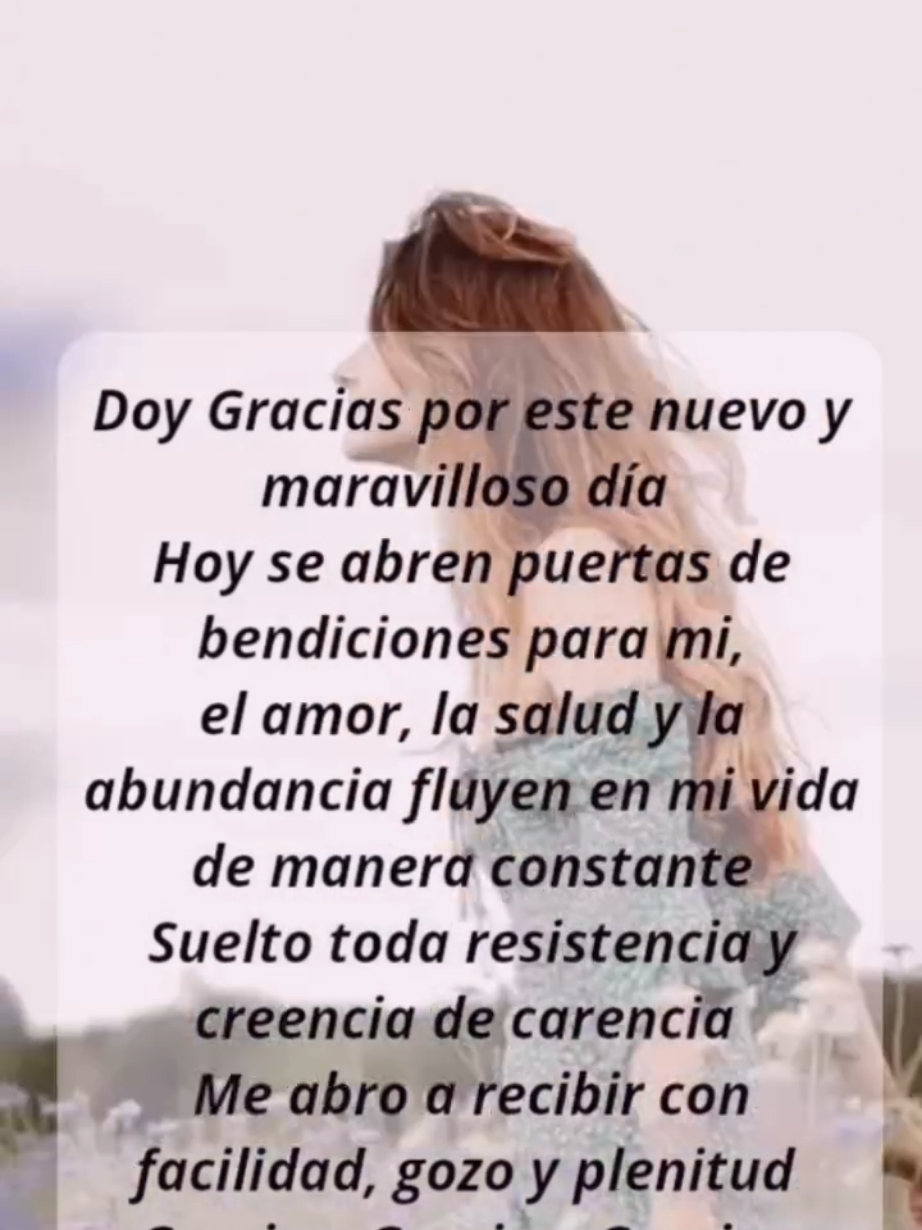 Gracias, Gracias, Gracias 🙏🏻 Feliz y Bendecido Viernes 💕 en Gratitud infinita, actitud positiva y vibra bonita 💃 Recuerda que tienes a tu disposicion la SERIE DECRETOS PODEROSOS para ayudarte a programar una nueva mentalidad, percepción y dialogo para mejorar tu realidad 🧘🏻‍♀️ Trabaja en ti en mejorar cada día y los cambios se verán reflejados de adentro hacia afuera. . . . #gratitud  #mindset  #afirmaciones  #abundancia  #nuevodia  #conexion 