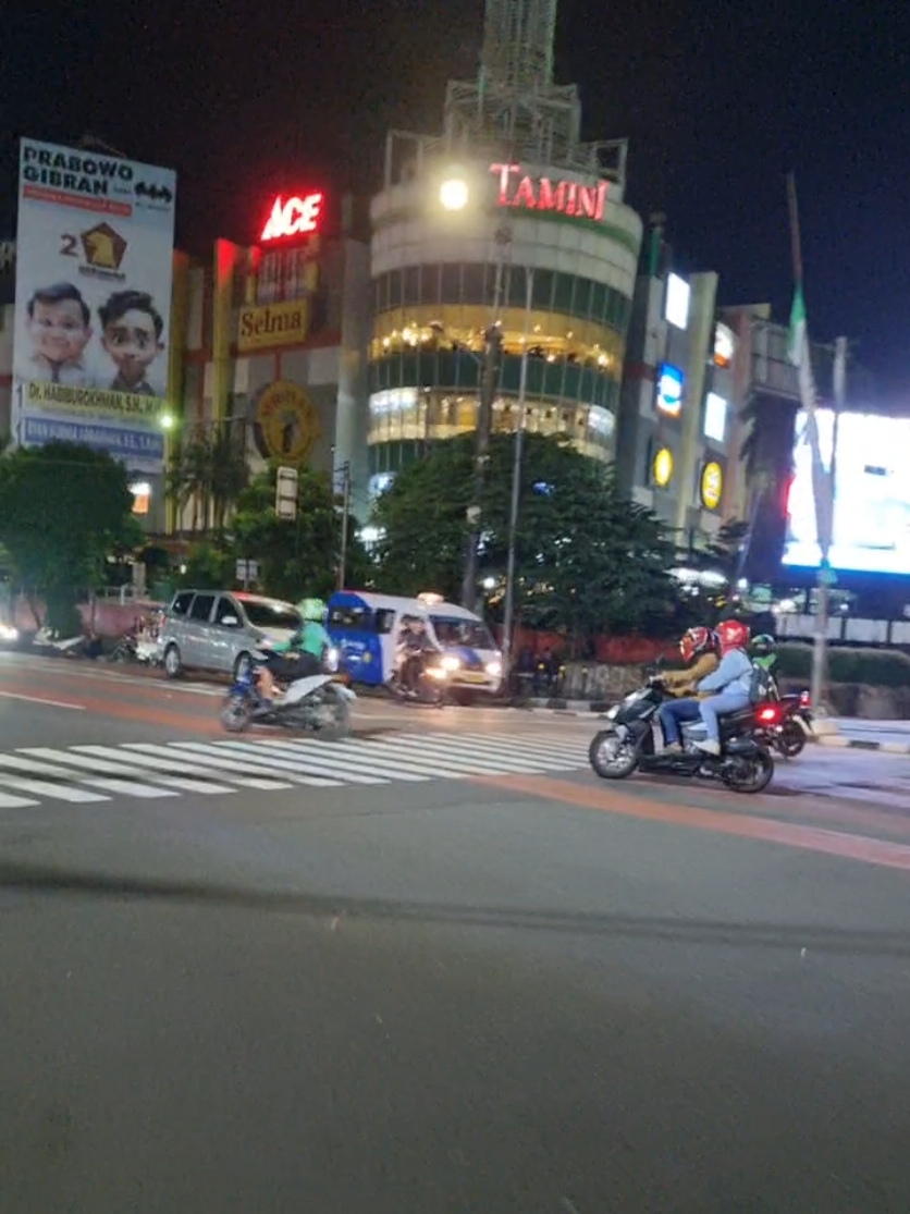 Tamini Square #jakarta #bekasi #malam #jalan #fypシ #fyp #tiktok #story #storyjalanan #storytime #fyppppppppppppppppppppppp #storywa #sebatasperjalananpribadi