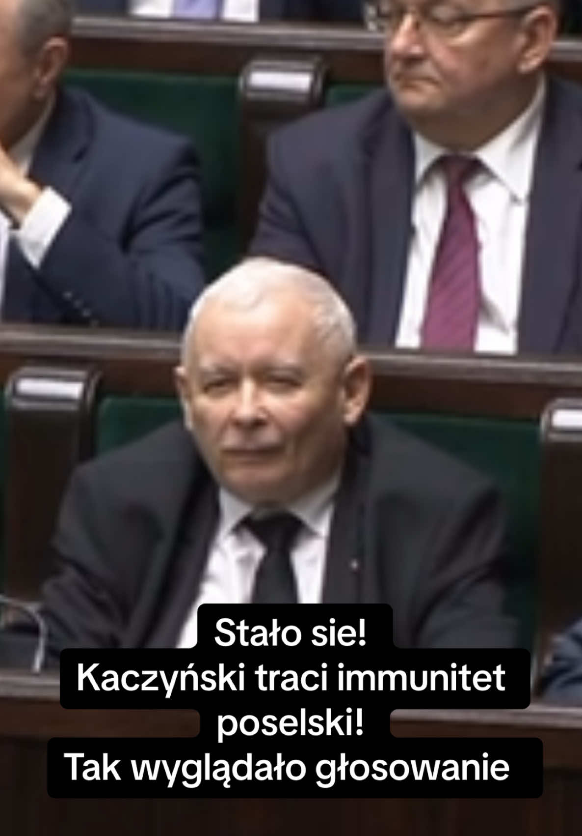 Stało sie! Kaczyński traci immunitet poselski! Tak wyglądało głosowanie. Zrodlo: youtube