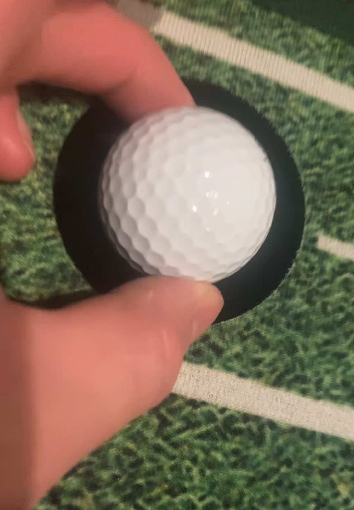 Just wanted to show you guys how small the small hole on this palladium new golf mat that I got putting with the new 6ix9ine butter and having fun with it let’s get back to Golf  #getbacktogolf 