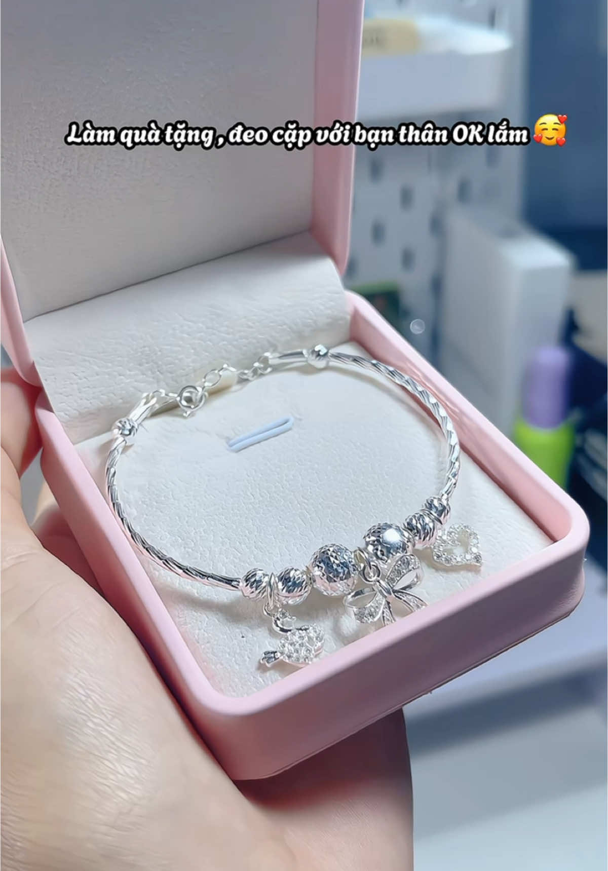 Vũ trụ gửi bạn hãy tặng vòng tay cho bạn gái của bạn🤭🤭#review #unboxings #xuhuong #lactaynu #vongtaybac #october #charm 