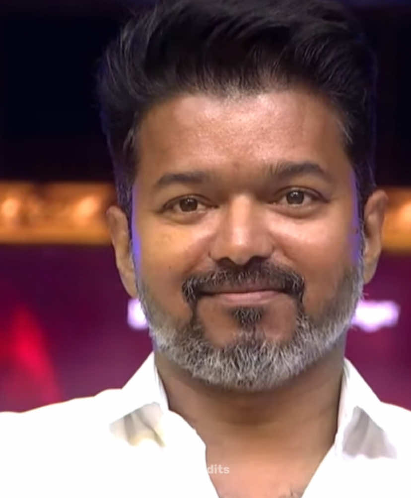 Why am i smiling 😭🫠🤍 #thalapathyvijay #tvkvijay #tamil 