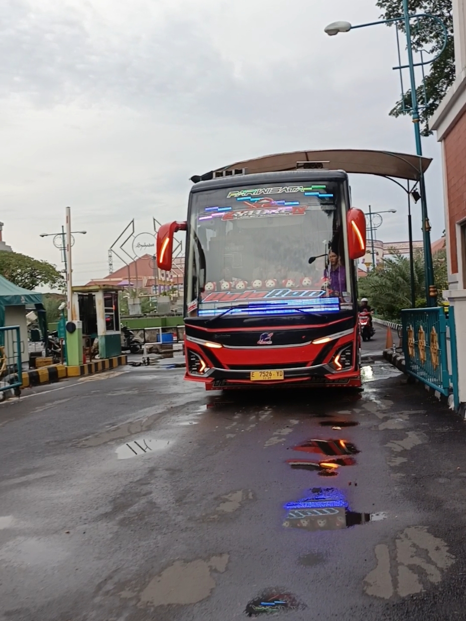 ada yang tau ini nada apa? #viraltiktok #fyp #viral #viralvideo #bus #busmaniacommunity #vidiobusindonesia_ #busmania #basuri #mania 