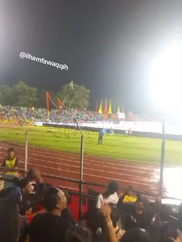 party di Padang 😎  #persijday #awayday #padang