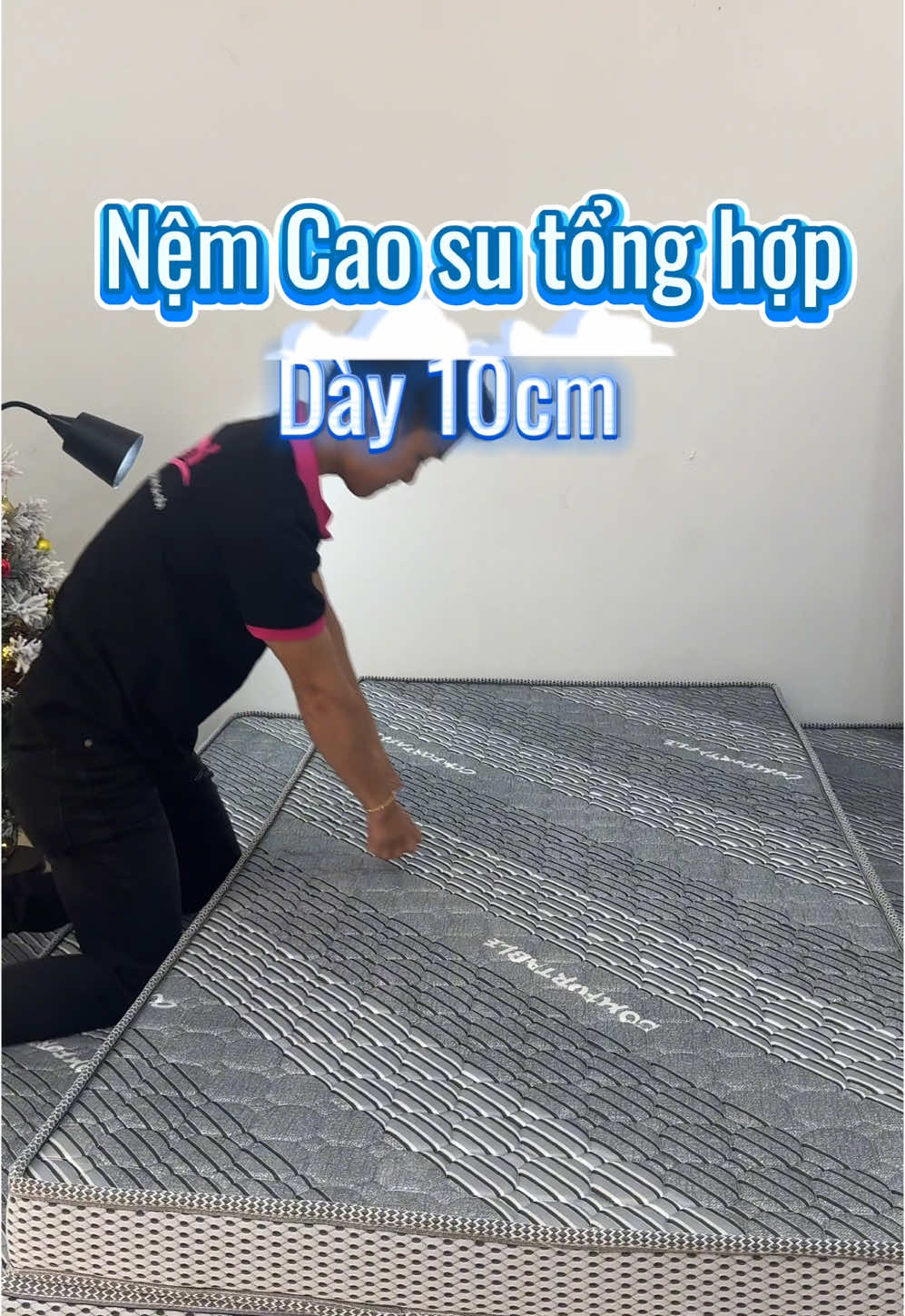 Quý khách có nhu cầu nệm 10cm nhiều nên sau khi lựa chọn kỹ shop đã nhập  về những chiếc nệm xịn và combo quà ưu đãi tri ân quý khách thời gian qua đã ủng hộ và yêu thích Hệ Thống Nệm Elbonie ạ #xuhuongtiktok #nem #elbonie #nemcaosunon 