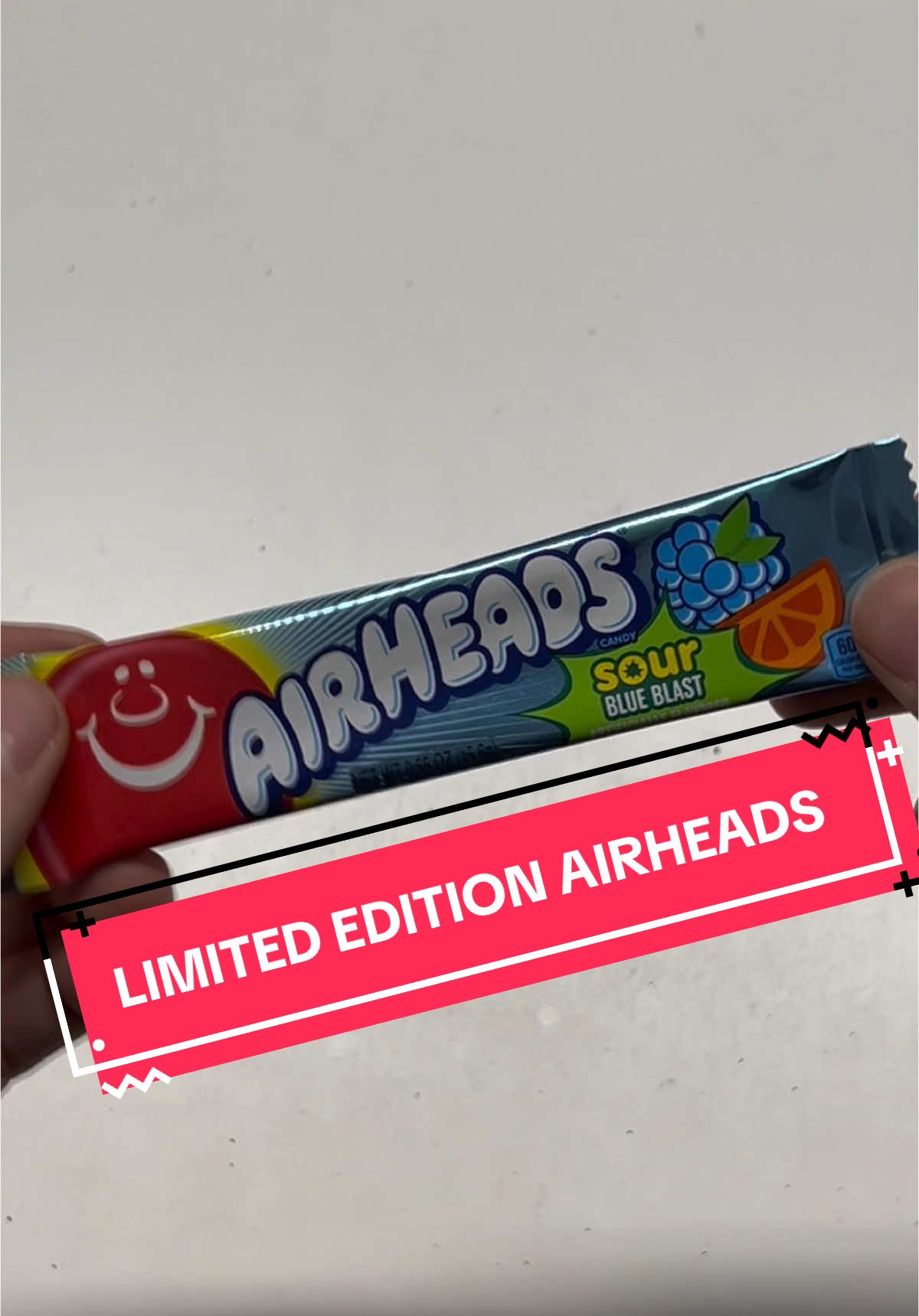 NIEUW! || als ENIGE in NL, 2 limited edition Airhead smaken!🍭🍬 || PROBEER ze nu allebei uit!👀 || #candymixer #amerikaanssnoep #foryou #airheads #sourpatch #bestel #fy #fypage #candy #snoep #americancandy #snacks #nerds #warheads #fanta #candymixernl #laffytaffy 