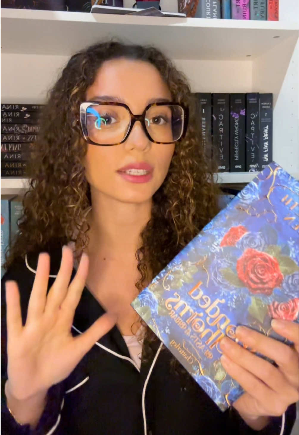 Replying to @zoé convaincu ? #bondedbythorns #beastsofthebriar #elizabethhelen #romantasy #fantasybooktok #editionschatterley @Éditions Chatterley✨ 