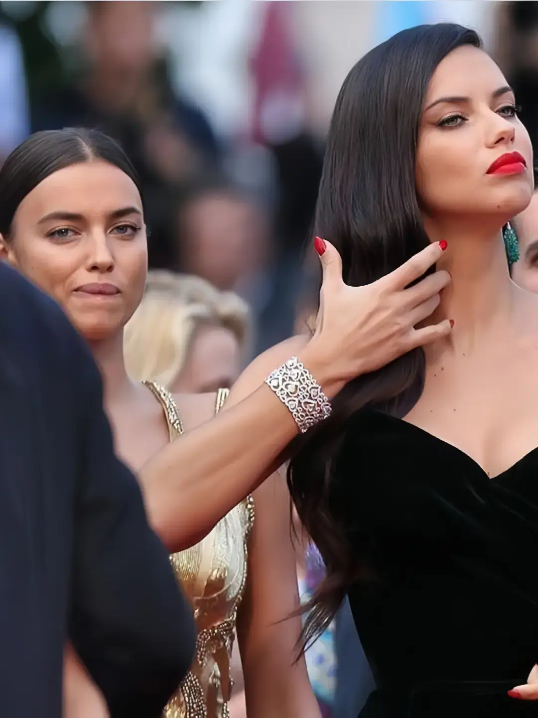 #adrianalima and #irinashayk at the Cannes festival 