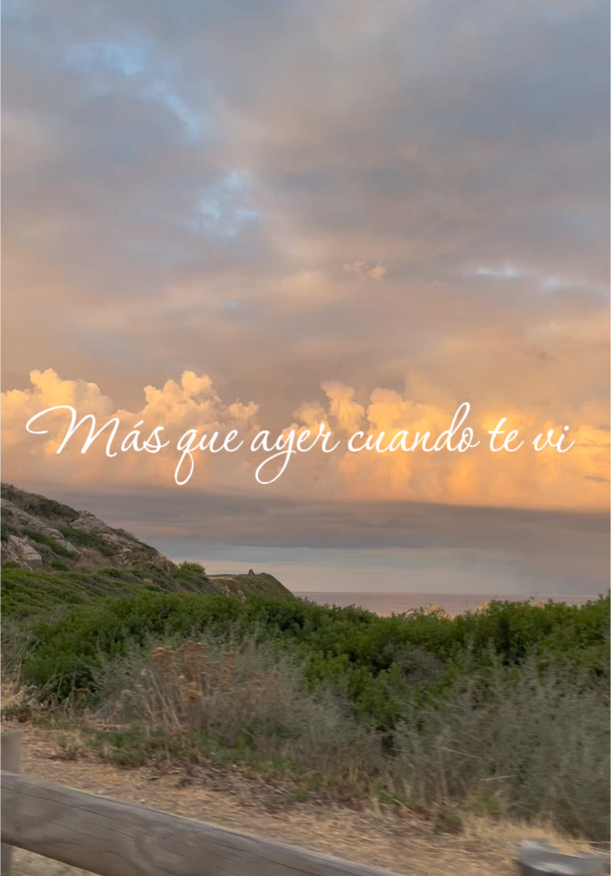 🧡 Debajo de la almohada 🧡 Carlitos Romero 🎶 #salsaconletra #letrasmusicvideos #salsaromantica #salsabaul #atardecer 