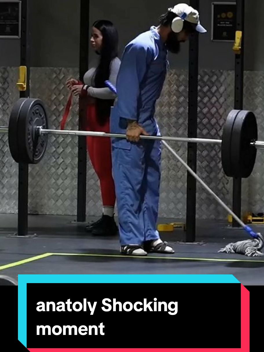 anatoly Shocking moment #anatoly #anatolyprank #prank #fyp #gymmotivation @ANATOLY @Anatoly @a 