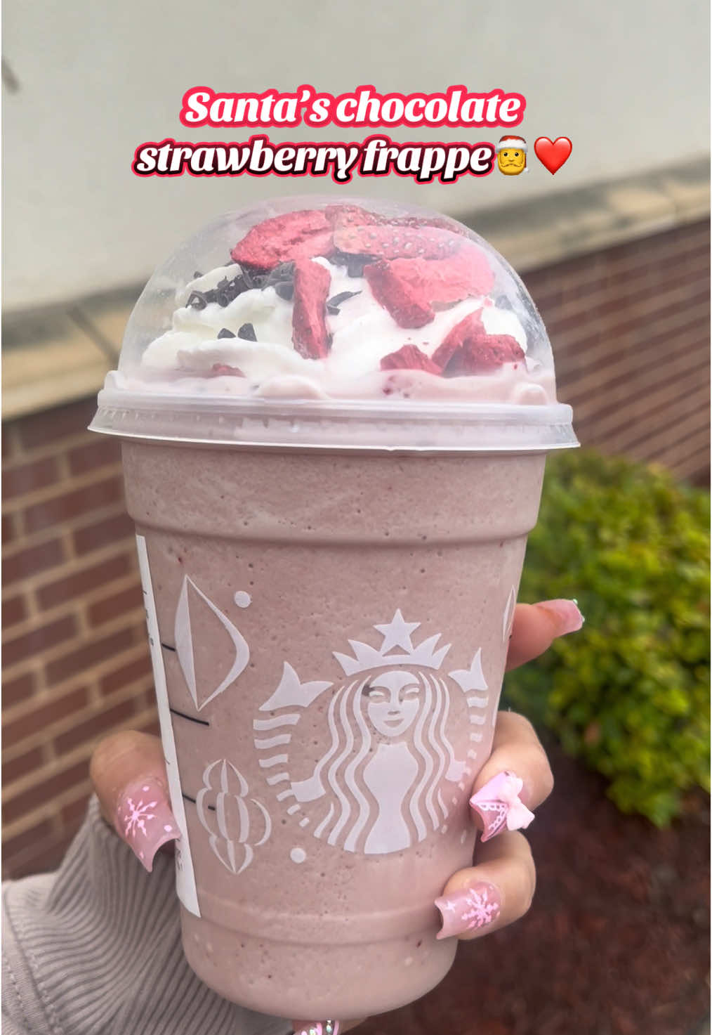 honestly my fav one yet🙂‍↕️💕 #fyp #starbucks #starbucksdrinks #musttry #holidaydrinks #starbucksrecipe #christmasdrinks #fypシ゚viral 