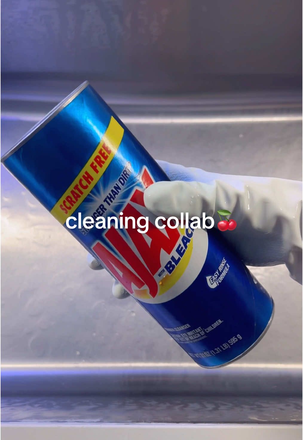 so happy to collab with @andrea🤍✨️ whose videos i adore! her combos, powder bombs, & squeezes are elite! definitely go follow her if you arent yet! also this combo had me droolinggg the texture and the smell was everything! #CleanTok #cleaningtiktok #cleaningasmr #ajaxpowder #mrclean #pinesol #frogsponge #asmr #powderbombs #spongesqueezingasmr #sudsy #sudsyasmr #spongeasmr 