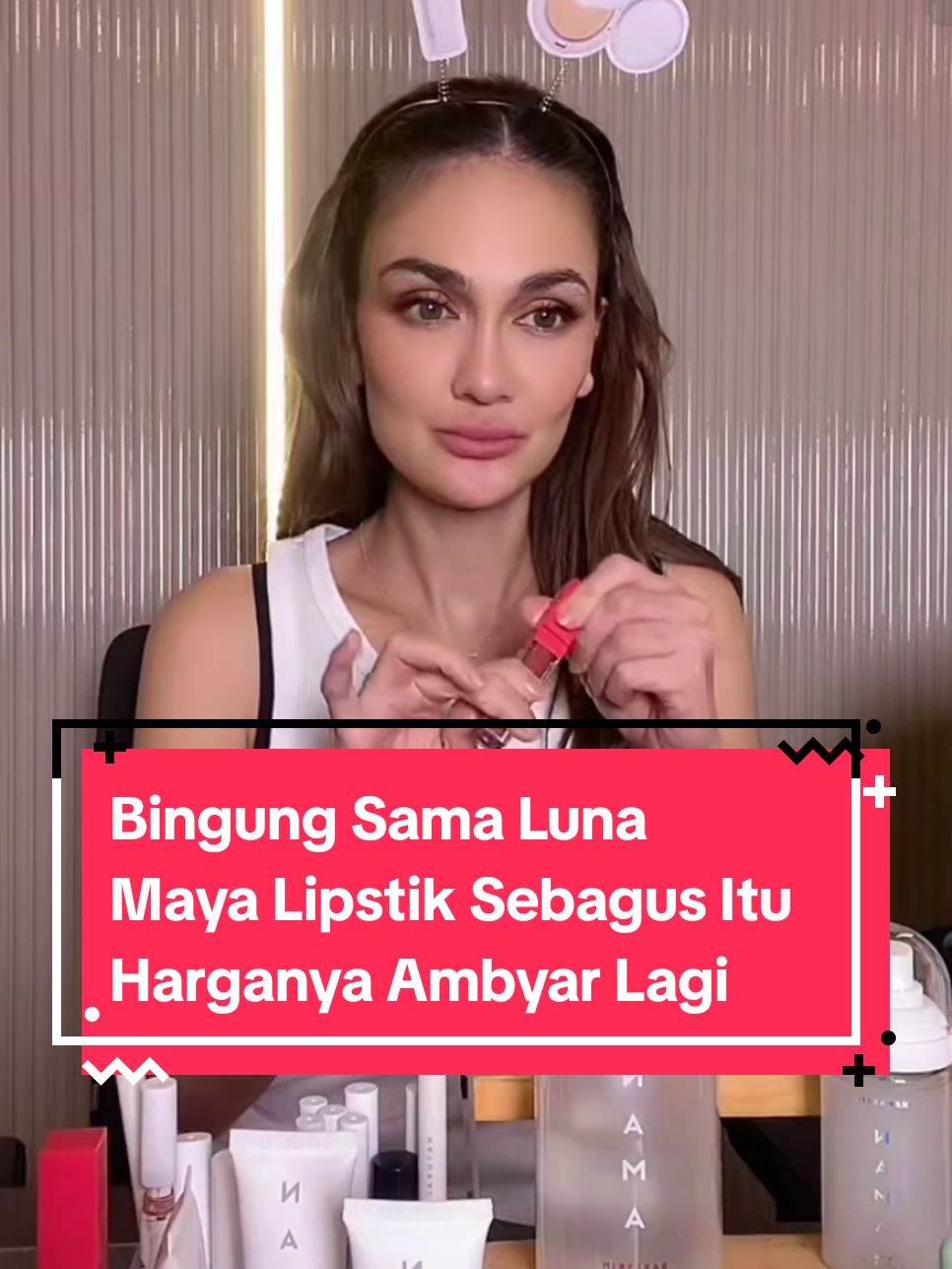 😍😍😍Demi apa Nadine jualan lip viral warnanya cucok banget menjerit tapi harganya gak bikin menjerit, murce bangetttttt🔥🔥🔥#lunamaya🥰❤️🥰 #lunamaya #lipstick #lipstikviral #lipstikmurah #glamingo #glamingolipcream #namaxglamingo #lipstickhack #ombrelips #viralvideo 