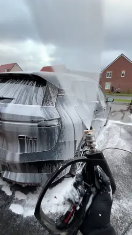 Bmw Ix M60 #bmwix #ixm60 #ceramiccoat #ceramiccoating #luxurycar #ukcar #expensive #snowfoam #prewash #carlux #fyp #carcleaning #jetwash #satisfying #electriccar #noise #asmr #luxurycar #maintance #nottinghamvalet #nottinghamdetailing #hucknall 