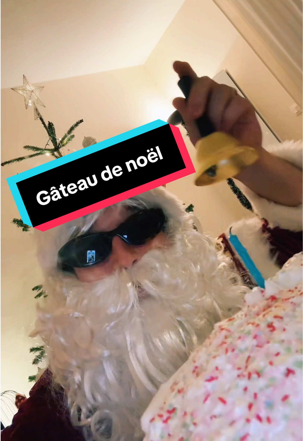 Sympa le gateaux pour le père Noël merci 🫶 @Pink_venus❄️  #viral_video #fyp #christmas 