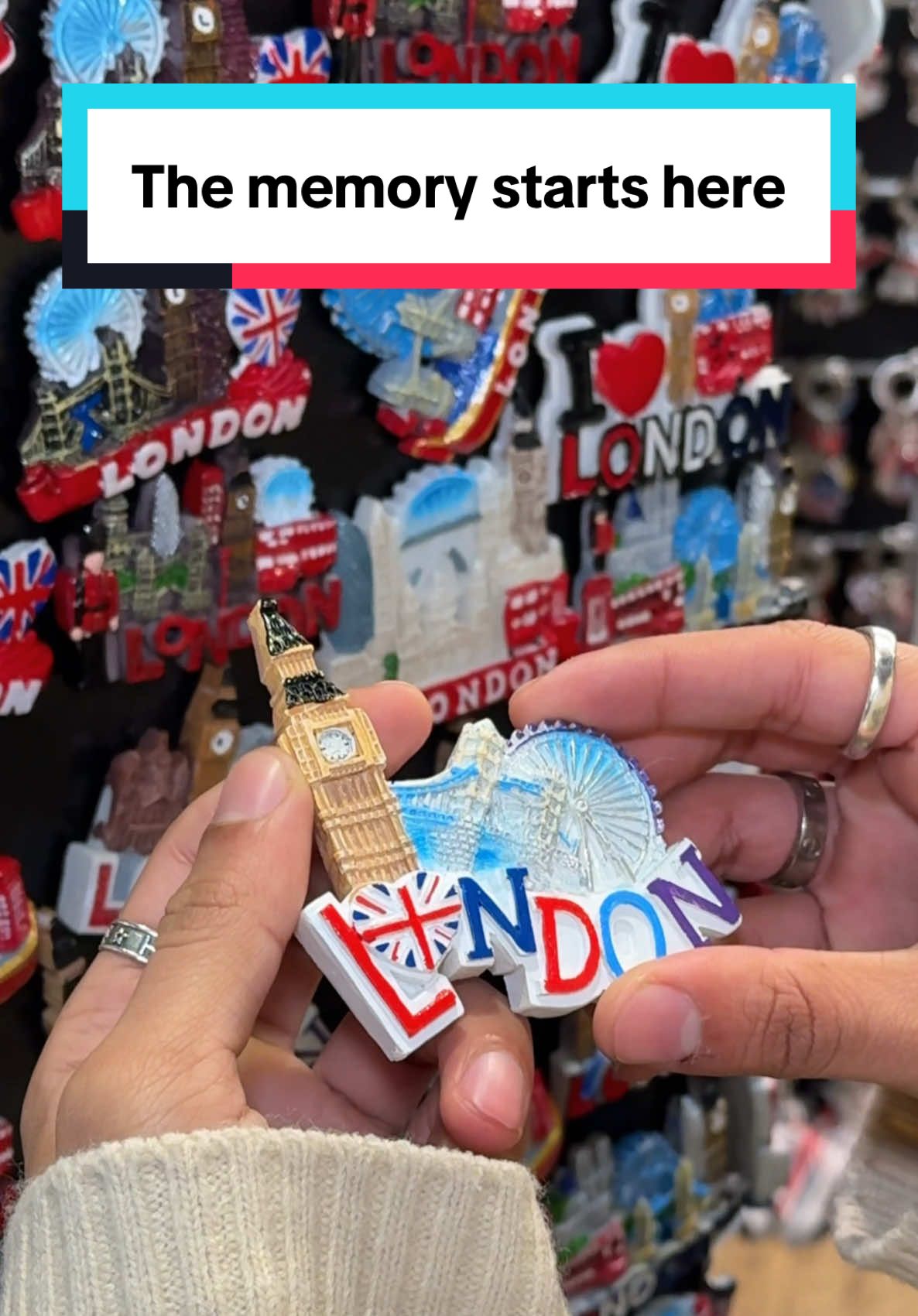 If you don’t get one of these souvenirs for them while you’re here, did you even come to London??  Souvenirs by: Camden Belt & Buckle Location: 752/753 Stables Market, North Yard #foryou #london #souvenir #explore #public #tourist 