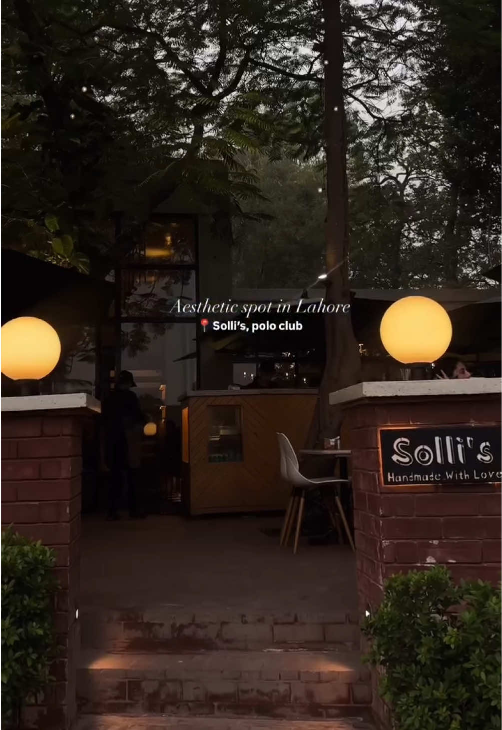 Sollis is one of the most aesthetic spots in Lahore, located in the Polo Club! 🤍✨ #LahoreCafe #AestheticCafe #LahoreFoodies #pizzalovers #ViralReels #ExploreLahore #LahoreRestaurants #FoodInLahore #aestheticplace #poloclub #lahore #foryoupage #fyp #trending