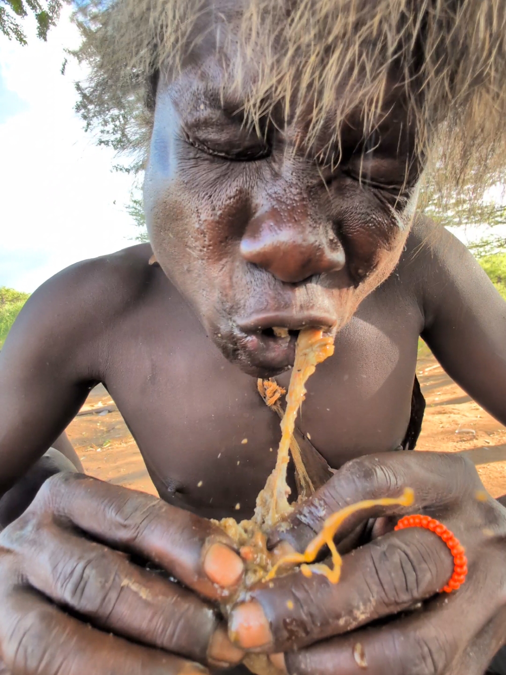 This is mostly delicious natural food hadzabe cooks for survival middle of nowhere without any spices 😋‼️😲#tiktok #hadzabetribe #USA #africatribes #villagelife 