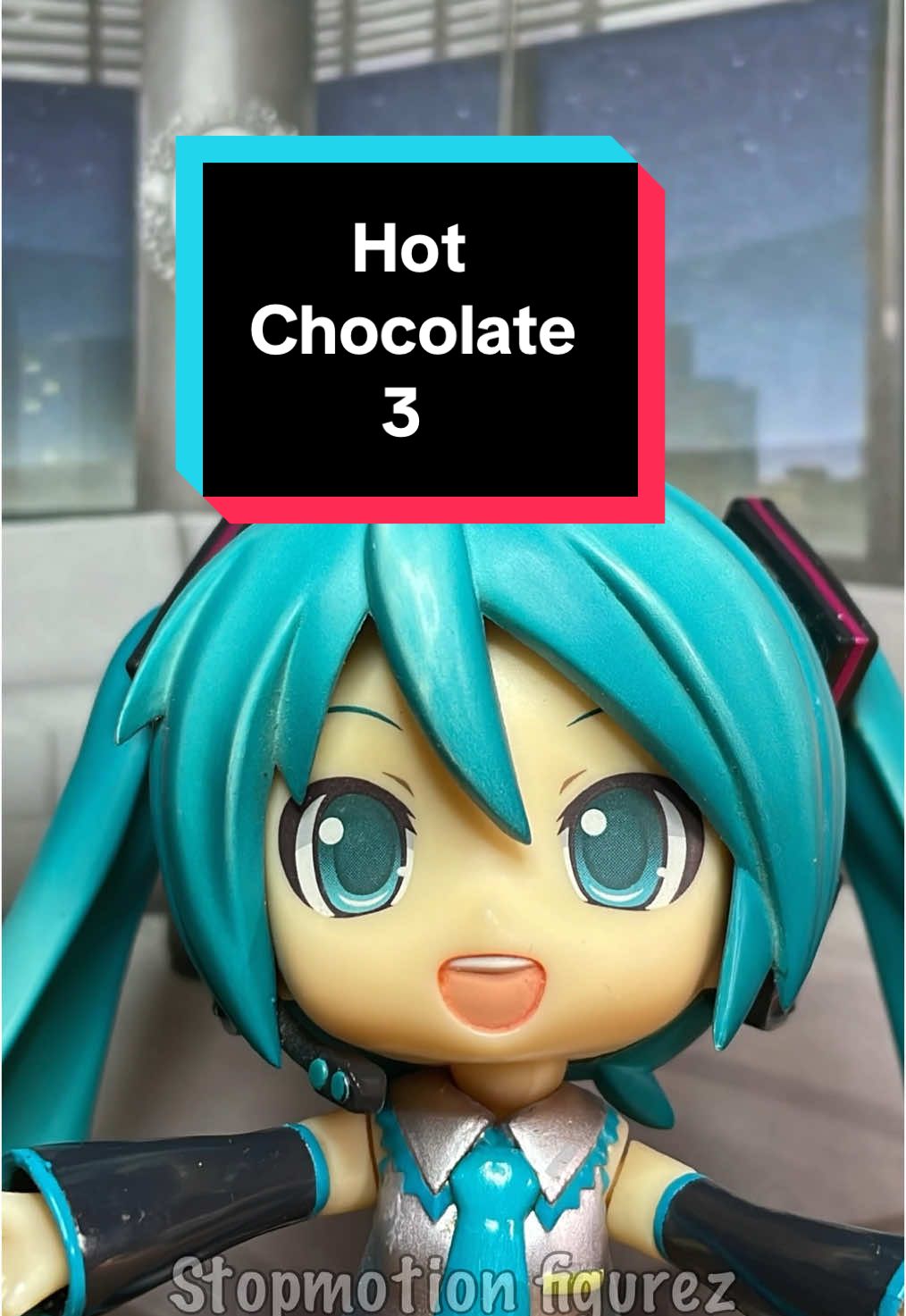 Replying to @Orange and Green hot chocolate 3 #nendoroid #hatsunemiku #mikuhatsune #streetmiku #mikusekai #hotchocolate #christmas #holiday #stopmotionfiguresz #nendoroidfypシ 