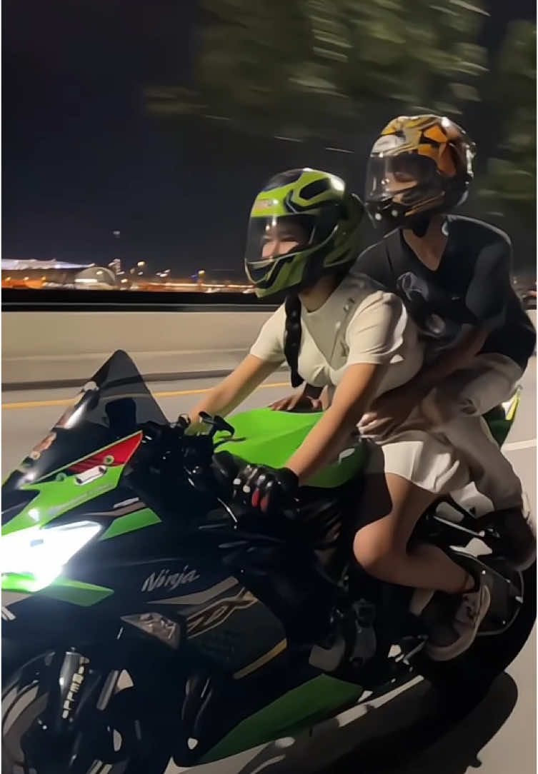 เปลี่ยนกันขับบ้าง❤️ #อย่าปิดการมองเห็นเค้านะ #zx6r #บิ๊กไบค์ #Wink #สตอรี่ความรู้สึก 