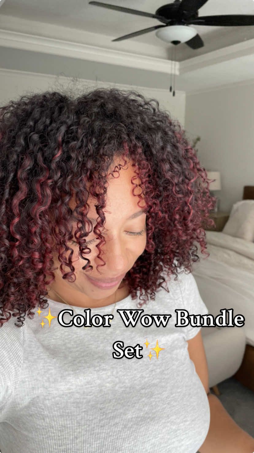 Perfect gift for Christmas for a curly girl in your life 🎁 @Color Wow Hair  #curlwow #curlwowfloetry #curlshook #kchairstylist #curls#curlshair#productsthatwork #hairstylistoftiktok #naturalhaircommunity #kansascityhairstylist #hairstylist #bundleset #christmas #cheistmasgift#stockingstuffer 