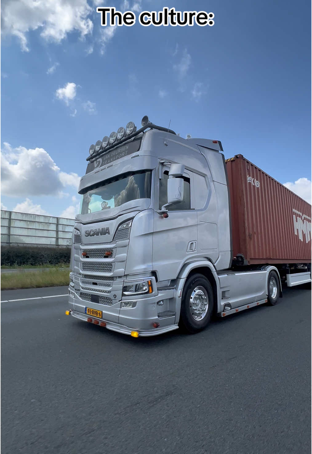 ❤️🇳🇱 love this place  #truck #trucks #trucker #truckdriver #trucklife #trucking #fy #fyp #fypシ #foryoupage #perte #xbcyza #video #virall #scaniav8 #photo #passion #viral 