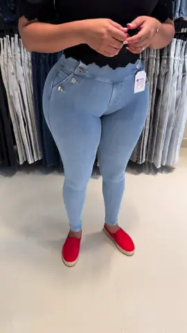 ❌ADVERTENCIA❌ LIPOJEANS ADICTIVOS DISPONIBLES. Costo RD$3,750 Tallas: XS S M Y L Dirección:  📍 Santo Domingo Villa Consuelo  📍 Santiago, Colinas mall 1er Nivel.   Contacto:   📲 829-905-6546 • Sto. Dgo.   📲 829-428-5729 • Santiago  🚚📦 Envíos Nacionales e internacionales ✈️ Aceptamos pagos con tarjeta, Transferencia & Efectivo.  #lipo #jeans #tendencia #pantalones