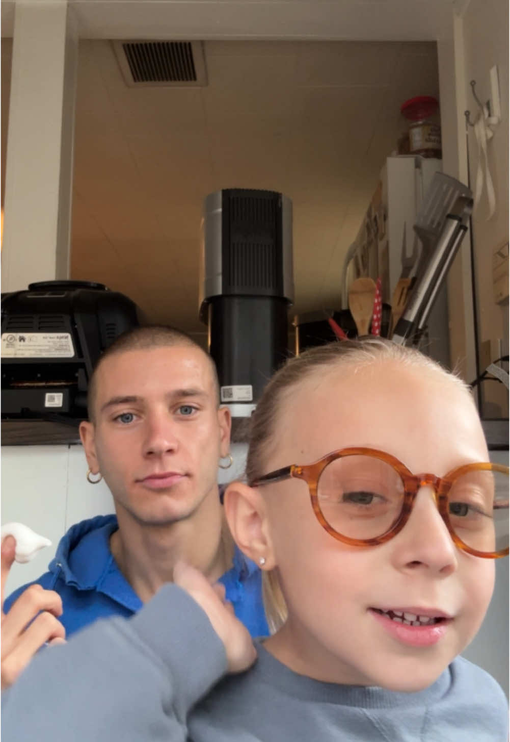 update.. not sure what im doing hahaha #hairstyle #uncle #babysitting #bestie #toddlersoftiktok #funcle #hair 