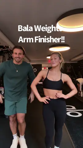 Bala Weights Arm Finisher w/ @Audrey 🔥 . Each movemnet for 20 seconds! 3 min total!