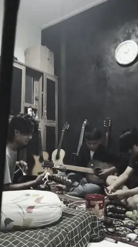 belajar cover Peterpan: walau habis terang. #walauhabisterang  #musik  #fyp  #coverlagu  #spotify 
