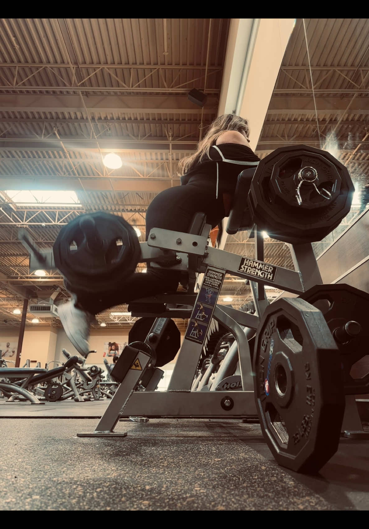 Leg day 😏 #hammerstrength #legsworkout #legday #girlbarbers #girlswholift #barber #fypage #explore #viral #fall #gymselfie #HealingJourney #fitnessmotivation #Fitness #gym #workout #selflove #legcurlworkout #hamstringworkout #hamstring