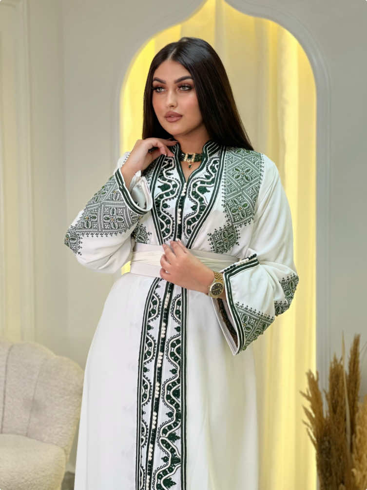 Looking for a traditional Moroccan 🇲🇦 kaftan? Widad Lebsa is the perfect choice for your special moments 😍 Proudly handcrafted by CAFTANNI. Free shipping worldwide! Get yours at CAFTANNI.COM🔗 #caftan #lebsa #kaftan #moroccandress #caftanmarocain #قفطان #caftandress 