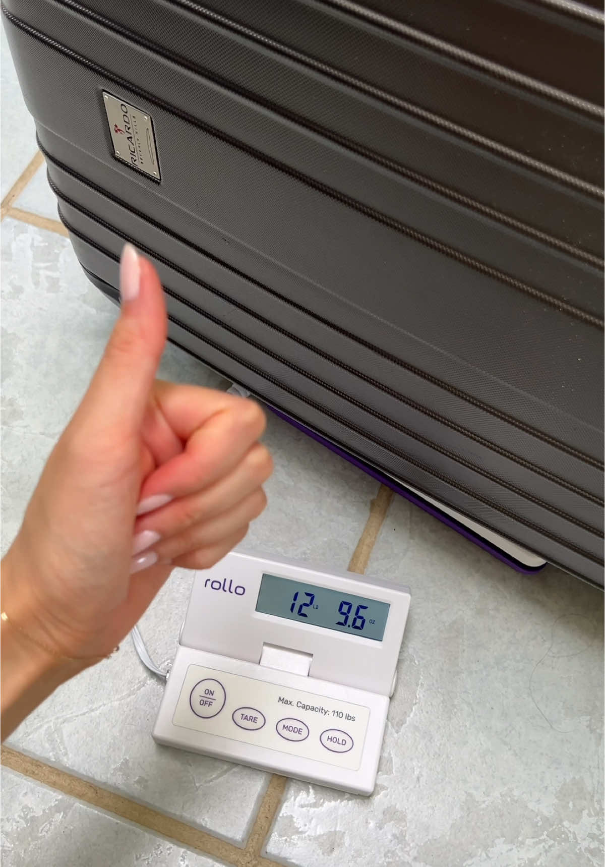 No more unexpected luggage fees! Use our shipping scale to weigh your luggage at home before your next flight. We love a multipurpose item 👏 #shippingscale #traveltok #traveltips #rollo