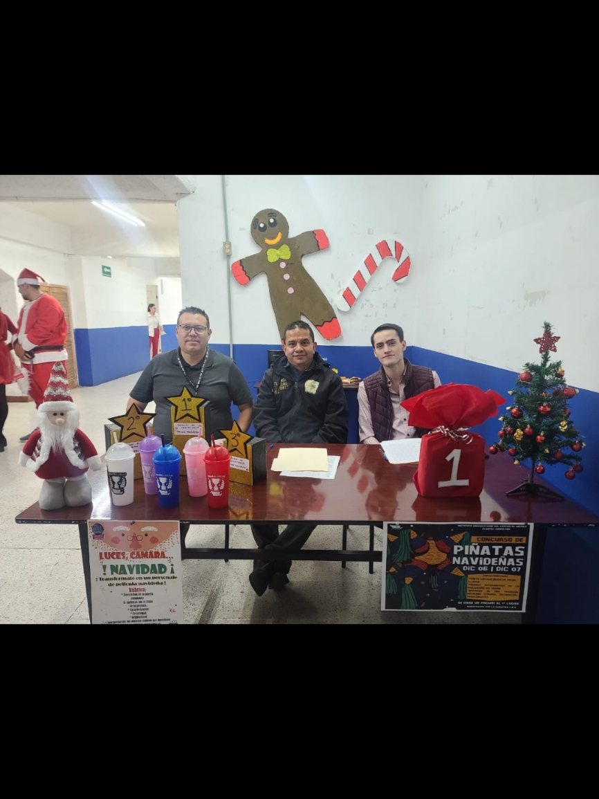 El día de hoy el Instituto Universitario del Centro de México plantel Moroleón en su modalidad escolarizada se lleno de privilegio al recibir a: ✨Jorge Antonio Pineda López (Responsable del Instituto Municipal de la Juventud. Moroleón)  ✨Emanuel Carreño Díaz (Director de la Casa de la Cultura Moroleón)  ✨Juan Manuel Rico García (Subdirector de la Casa de la Cultura Moroleón)  como jueces del primer concurso de piñatas donde nuestros líderes de sangre azul mostraron su creatividad e imaginación🪅💙 .  .  #educemmoroleon #educem #Fitness #educem #moroleon #moroleongto #moroleongirl #uriangato #uriangato #yuriria #yuririagto #cerano #santaanamaya #fiesta #Navidad #christmas #jingle #trendingvideo #Viral #feed #pijamas #comedy #follow #fpy #fpyシ #parati #paratii #paratiiiiiiiiiiiiiiiiiiiiiiiiiiiiiii #Dios #cristianoronaldo #tiktok #vistas #recomendation #anuncios #piblicidad #rock #december #december #popular #diciembre #alegria #intercambio #dinero #educem #liderdesangreazul #piñatas #marvelstudios #viernes #grinch #mexico #guanajuato ##experienciasdevida #feed #parati #paratiiiiiiiiiiiiiiiiiiiiiiiiiiiiiii #recomendation #anuncios #inicio #findesemana #navidad #decoraciones #educemmoroleon #educem 