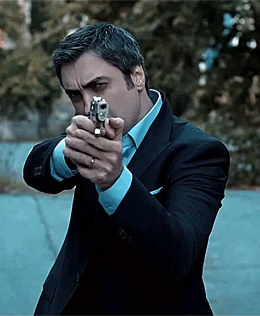 علمدار 🥶❤️‍🔥 #kurtlarvadisipusu #kurtlarvadisi #polatalemdar #وادي_الذئاب #مراد_علمدار #بولات_علمدار #fyp #kvp #kv 