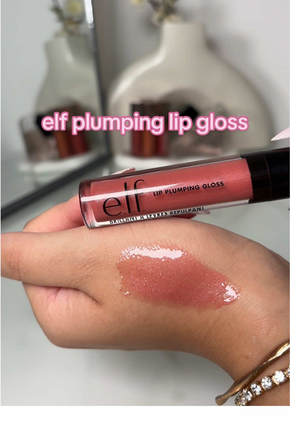 a delicious sparkly plumping lipgloss find from @e.l.f. Cosmetics UK @e.l.f. Cosmetics ✨💕🌸  this one is in the shade ‘sweet talker’  #elfcosmetics #elfcosmeticsuk #elfyeah #plumpinglipgloss #lipglossswatch #makeup #makeupswatches #makeupvanity #makeupcollection #glossylips 