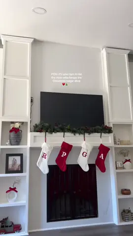 My dream 🥺♥️🎄 #christmas #christmasdecorating #decorateforchristmas #christmasdecor #homedecor #creatorsearchinsights #homedecorideas #homedecorinspo #christmasideas #christmastiktok #fyp #hometok #homedecortiktok 