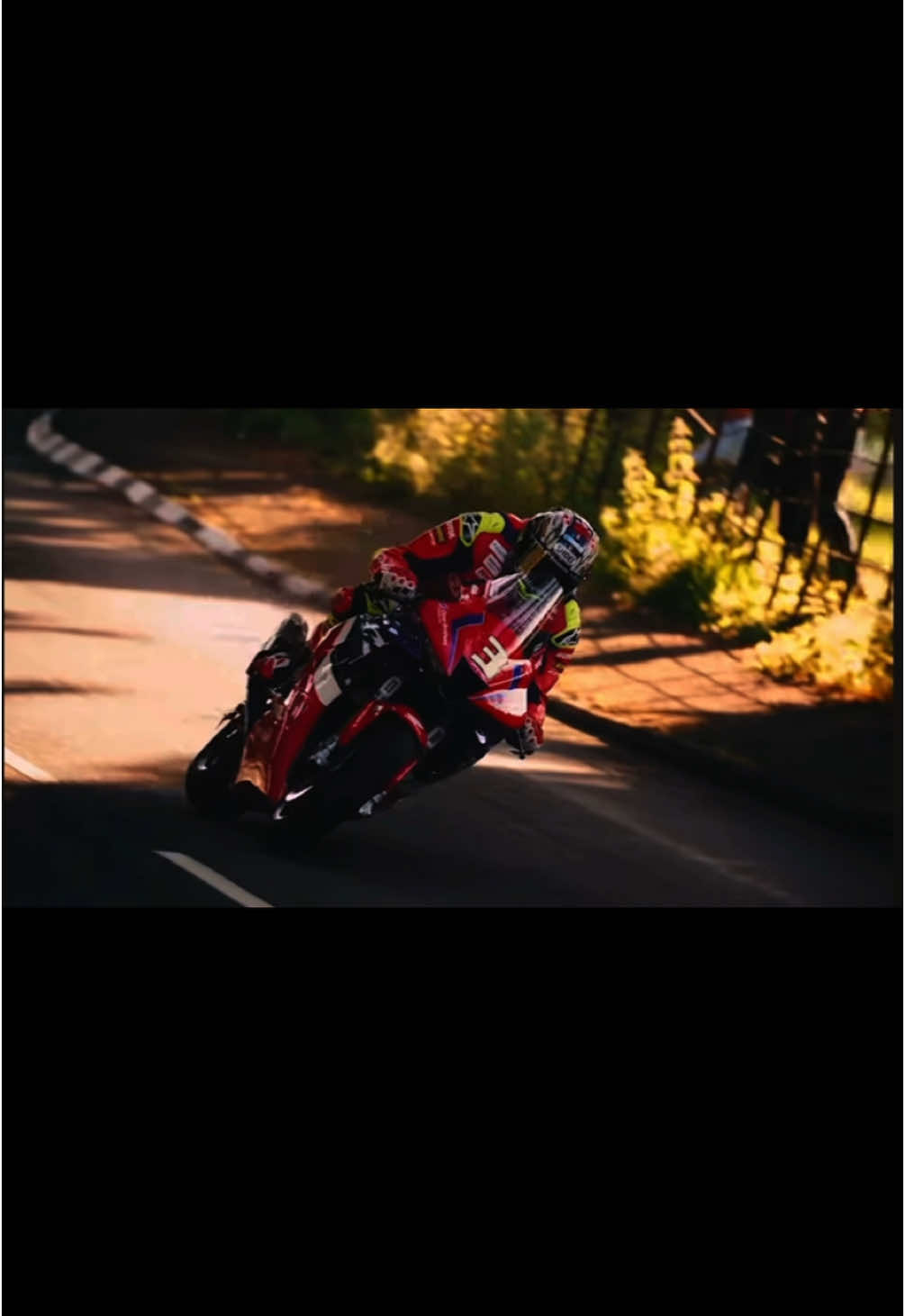 What these men and women do is something else… #isleofmanttraces #isleofmantt #TT #Motorsport #trending #viral #motorcycle 