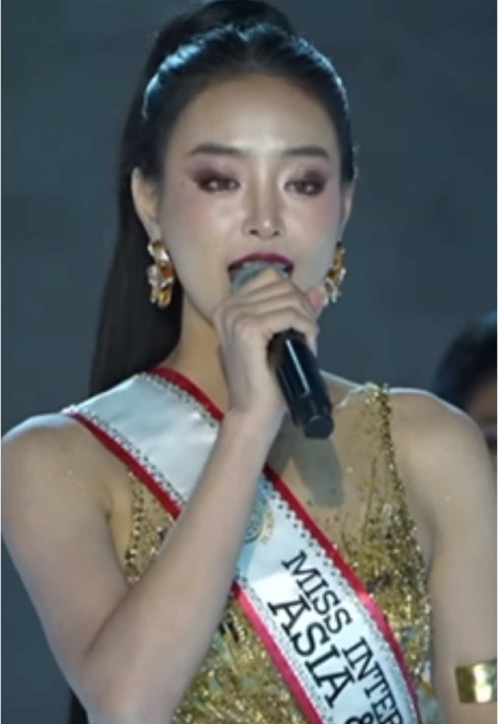 ĐẠI DIỆN VIỆT NAM 🇻🇳 BÙI KHÁNH LINH TRONG PHẦN ỨNG XỬ TOP 7 MISS INTERCONTINENTAL 2024 #buikhanhlinh #missintercontinentalvietnam #missintercontinental #senvang 