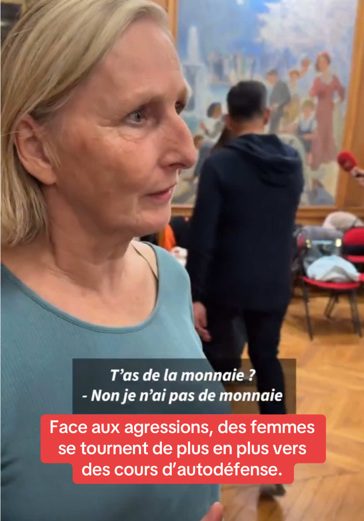 Qu’en pensez vous ? 👀 Face aux agressions, de nombreuses femmes choisissent de suivre des cours d’autodéfense. À travers des exercices pratiques, elles apprennent à anticiper les dangers et à réagir efficacement en cas d’attaque. Source : AFP 🔗