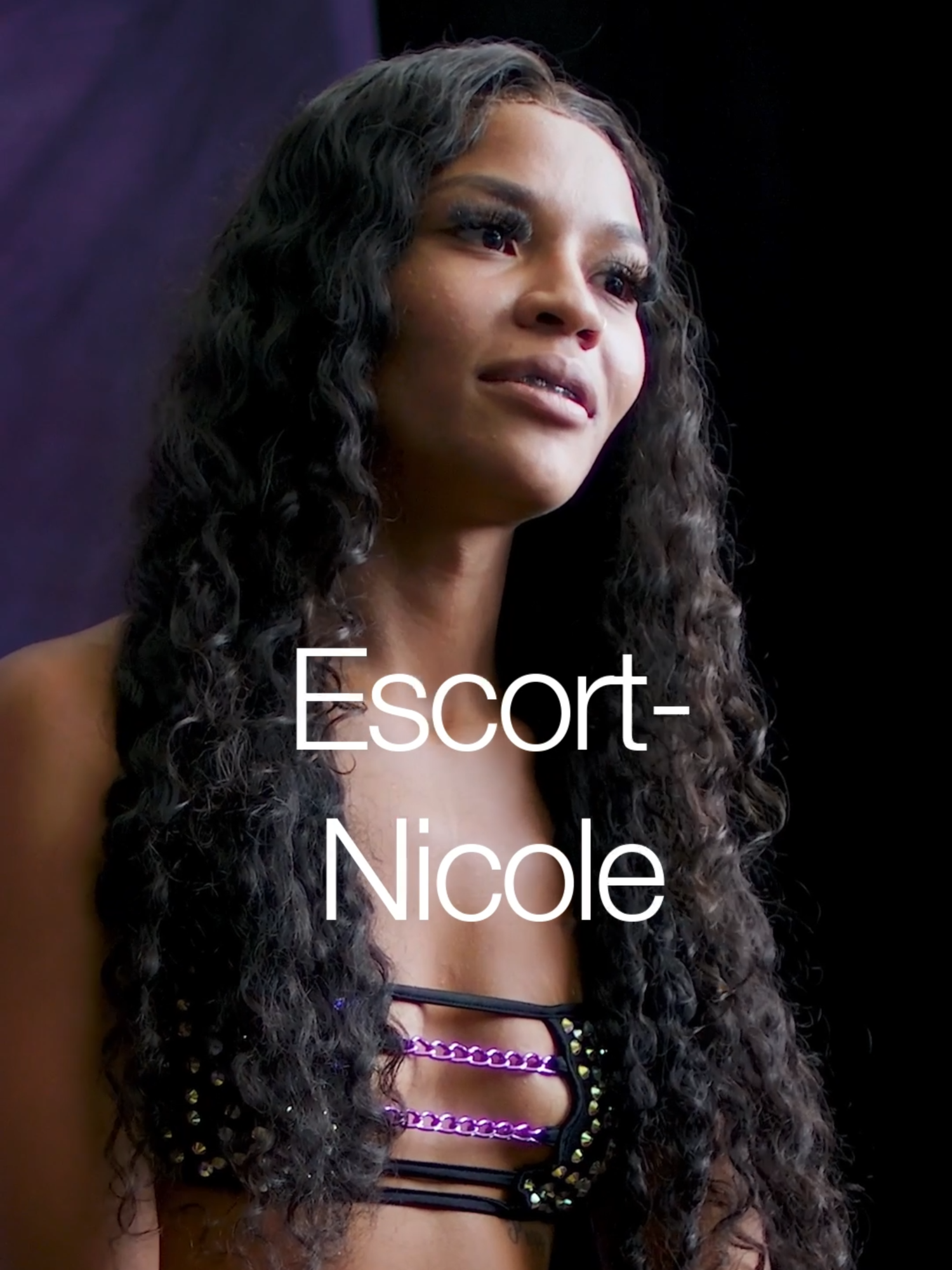 Soft White Underbelly interview and portrait of Nicole. Watch the full interview here: https://youtu.be/ZHg31CC9BPI?si=S7I85_WV2uvnh-_4. (YouTube link in bio.) #swu#softwhiteunderbelly#storytimes#reality #304 #losangelescalifornia#humancondition#womenwhowork#humanity#characterstudy #marklaita #documentary #interview #companion #companionship #womenempowerment #woman #fastmoney #fast #money #meetups