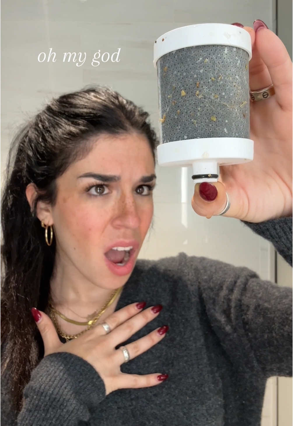 the most powerful, stunning shower filter ever!!! 🤩😍 #showerroutine #showerproducts #showeressentials #haircare #haircareroutine #tiktokshopholidayhaul 