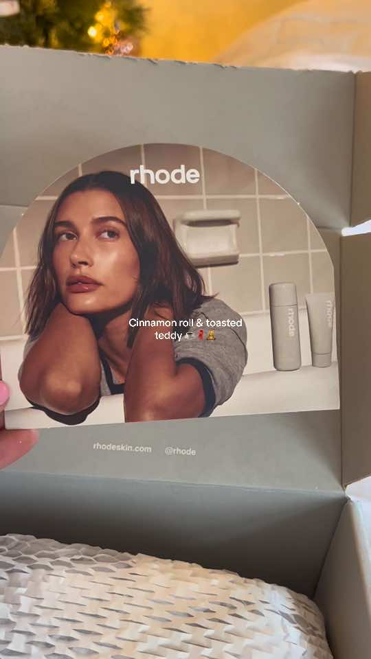 New go to combo I loveee 🧸  @rhode skin  #rhodeskin #cinnamonroll #toastedteddy #rhodeskinreview #haileybieber #rhodeskincareunboxing #haul #rhodehaul #unboxing 