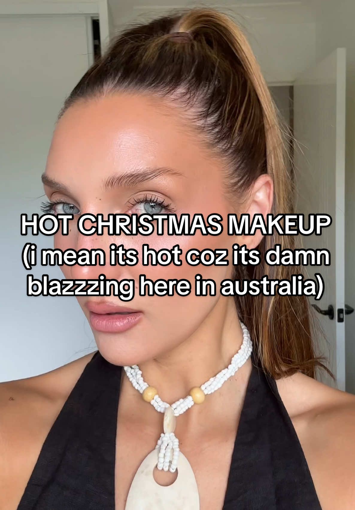 HERES MY HOT CHRISTMAS MAKEUP 🔥🔥🔥🔥🔥☀️☀️☀️☀️☀️🥵🥵🥵🥵🥵 because it's summer here in Australia and Christmas is always sweltering. #christmas #christmasmakeup 